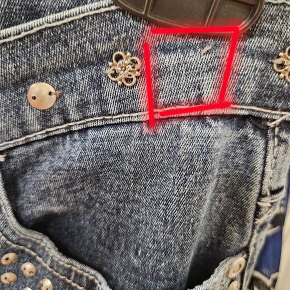 Studded jeans - Picture 6 of 6